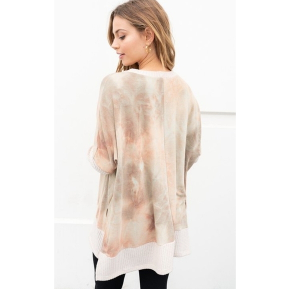 🆕🌿OVERSIZED TIE DYE SWEATER🌿 - Picture 3 of 8